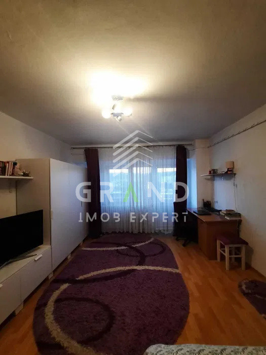 Ap 1 camera DECOMANDAT, BALCON, PARCARE, zona Manastur/Platinia