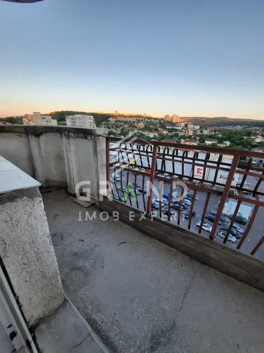 Ap 1 camera DECOMANDAT, BALCON, PARCARE, zona Manastur/Platinia