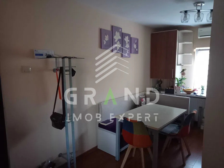 Ap 2 camere DECOMANDAT, BALCON, zona Manastur/USAMV