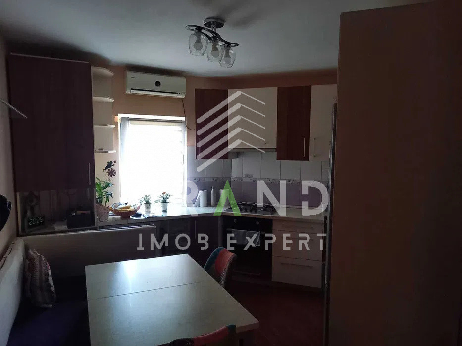 Ap 2 camere DECOMANDAT, BALCON, zona Manastur/USAMV