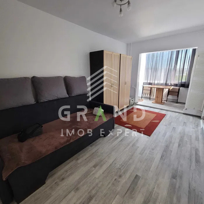 GARSONIERA ECONOMA, BALCON INCHIS, zona Marasti