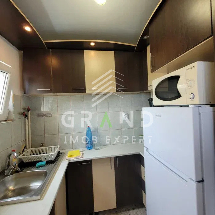 GARSONIERA ECONOMA, BALCON INCHIS, zona Marasti