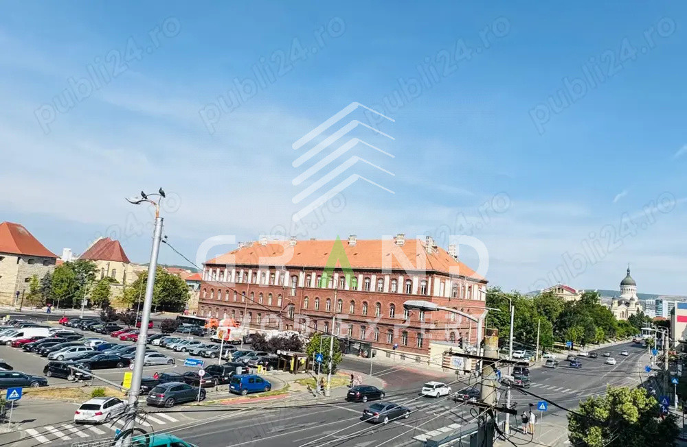SPATIU DE BIROURI/ 3 CAMERE / 2 BAI / zona Piata Cipariu