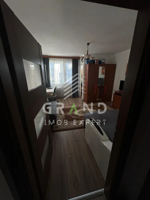 GARSONIERA RENOVATA, BALCON, zona Manastur/Big
