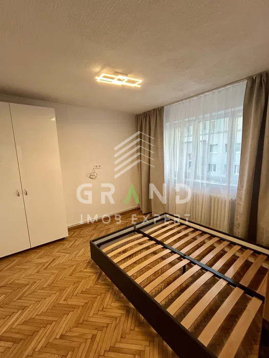 Ap 2 camere DECOMANDAT, BALCON, zona Manastur