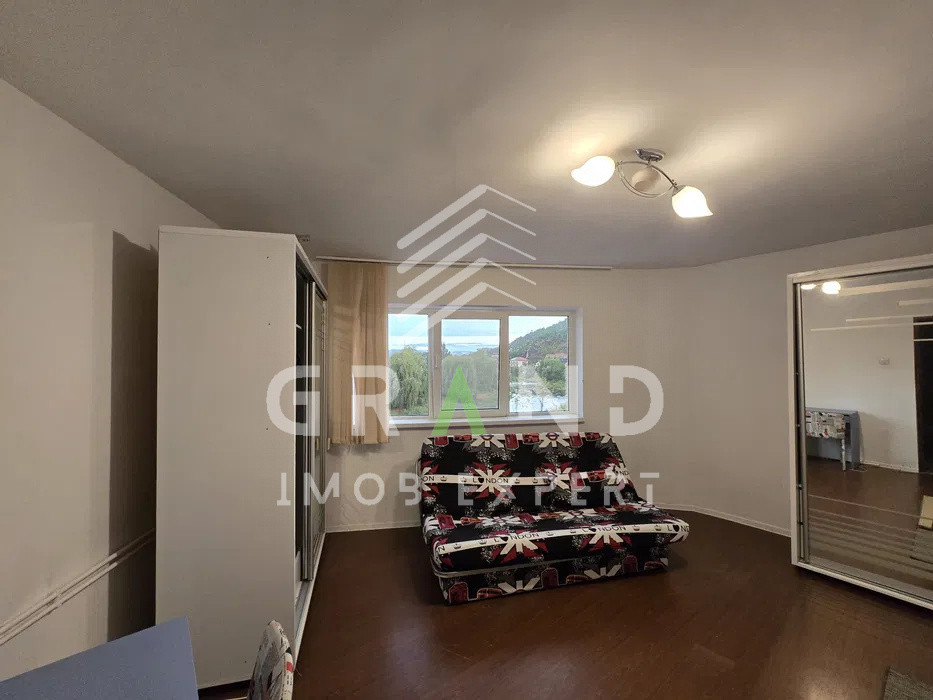 Ap 4 camere, BALCON, PARCARE, CAT-FRIENDLY, zona Grigorescu