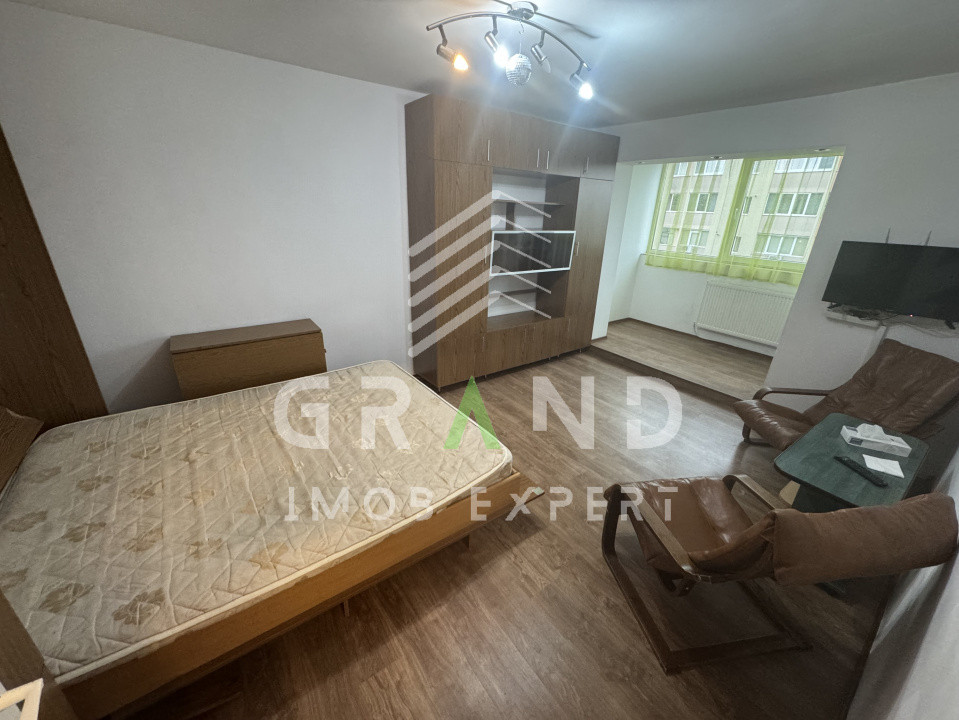 OPORTUNITATE! Ap 2 camere,DECOMANDAT, BALCON, zona Manastur
