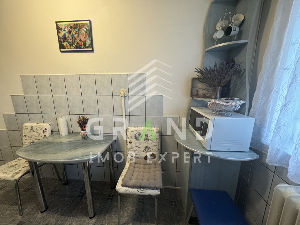OPORTUNITATE! Ap 2 camere,DECOMANDAT, BALCON, zona Manastur