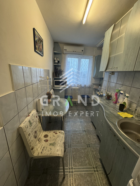 OPORTUNITATE! Ap 2 camere,DECOMANDAT, BALCON, zona Manastur