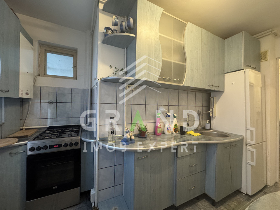 OPORTUNITATE! Ap 2 camere,DECOMANDAT, BALCON, zona Manastur