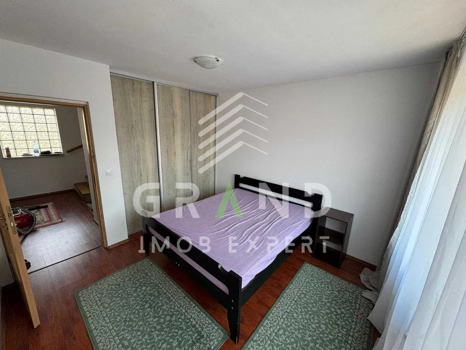 Apartament Generos 110 mp, 4 Camere, curte comuna cu parcare-Str.Campului, Cluj