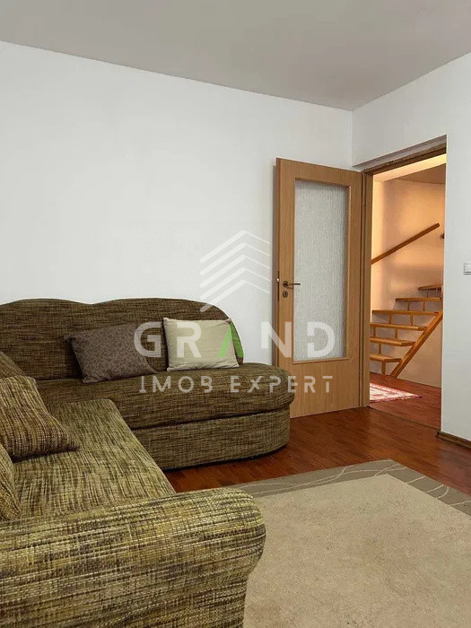 Apartament Generos 110 mp, 4 Camere, curte comuna cu parcare-Str.Campului, Cluj