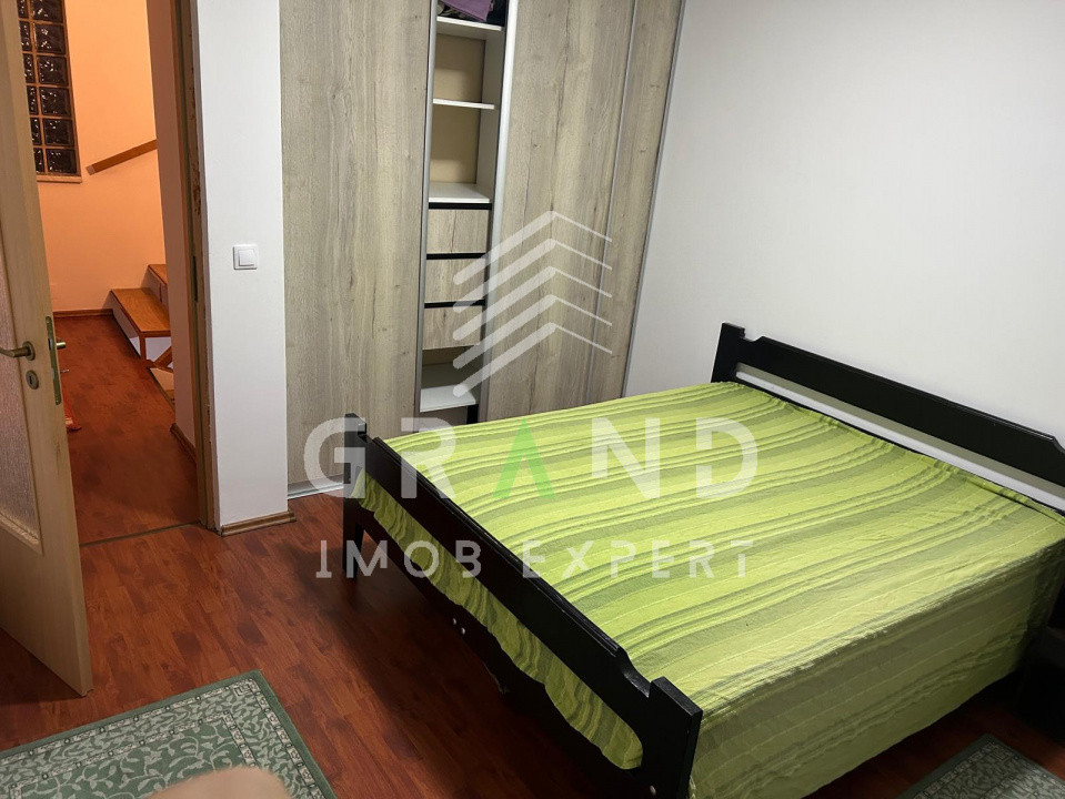 Casa insiruita 110 mp | 4 Camere | curte comuna | parcare | Campului/Manastur