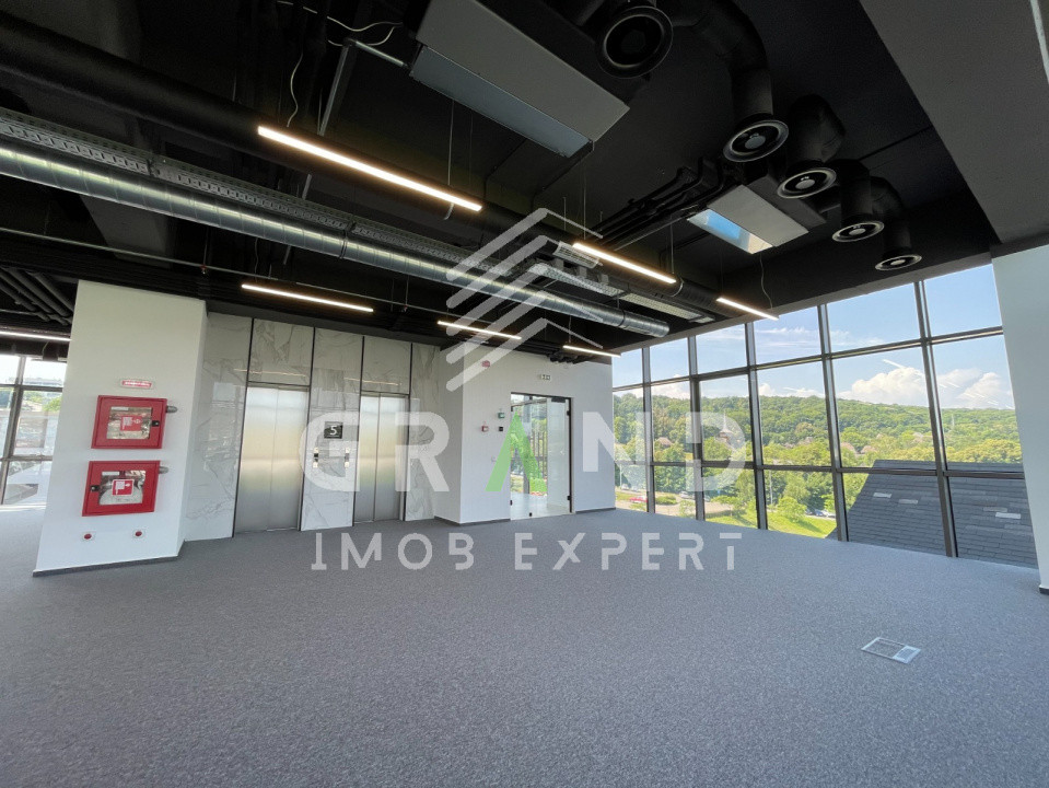 Spatiu de inchiriat in cladire premium- mută-ți afacerea într-un hub tehnologic!