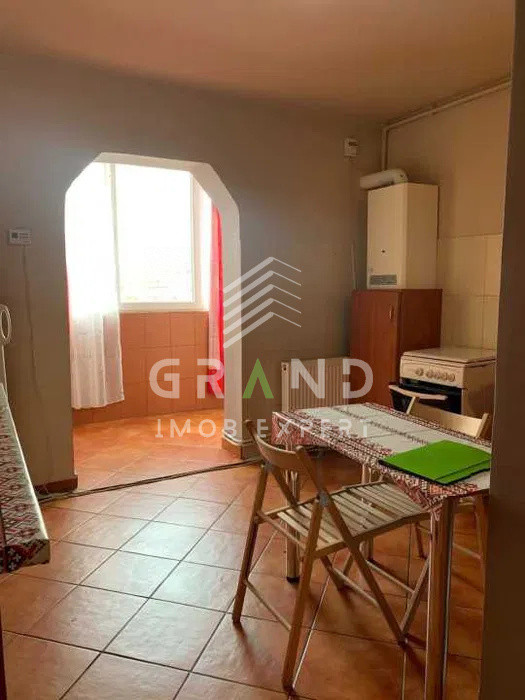 Ap 2 camere DECOMANDAT, BALCON INCHIS, zona Manastur