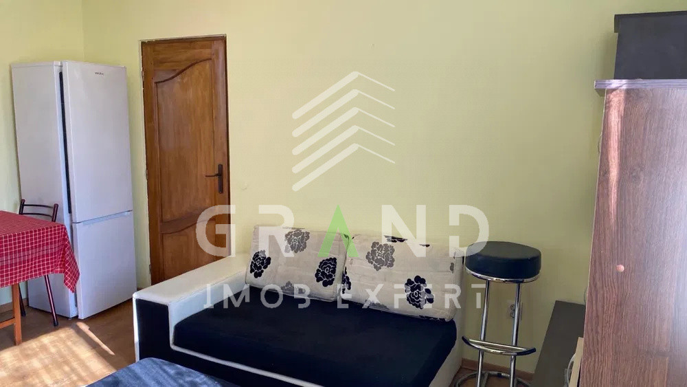 Ap 2 camere, BALCON, PARCARE, zona Zorilor/Eugen Ionescu
