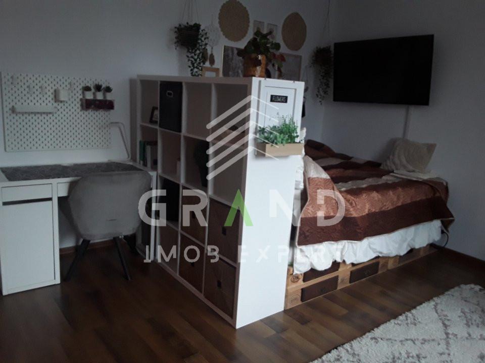 GARSONIERA la casa,ECONOMA,PARCARE,ZONA ANDREI MURESANU