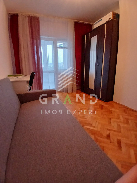 Ap 3 camere,3 BALCOANE,Zona Manastur/Bucegi