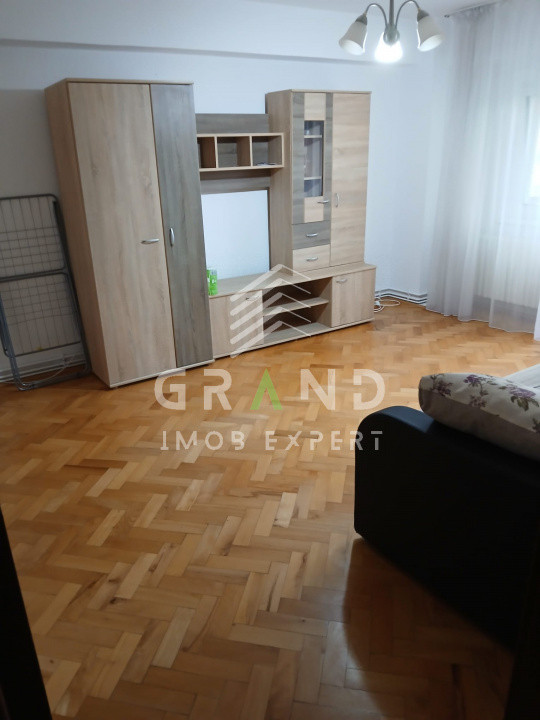 Ap 3 camere,3 BALCOANE,Zona Manastur/Bucegi