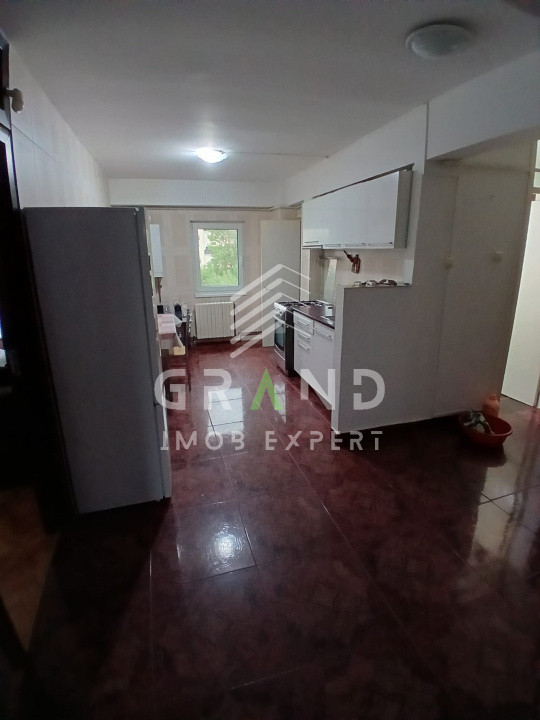 Ap 3 camere,3 BALCOANE,Zona Manastur/Bucegi