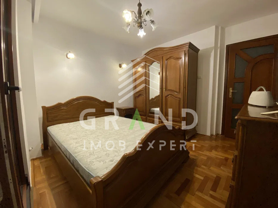 Cameră Decomandată în Apartament Compartimentat cu 4 camere in cartier– Mărăști