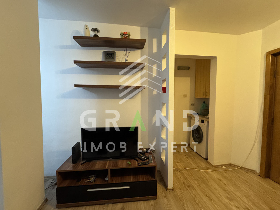 Cameră de închiriat | UMF | Str. Louis Pasteur / intersecție cu str. Viilor