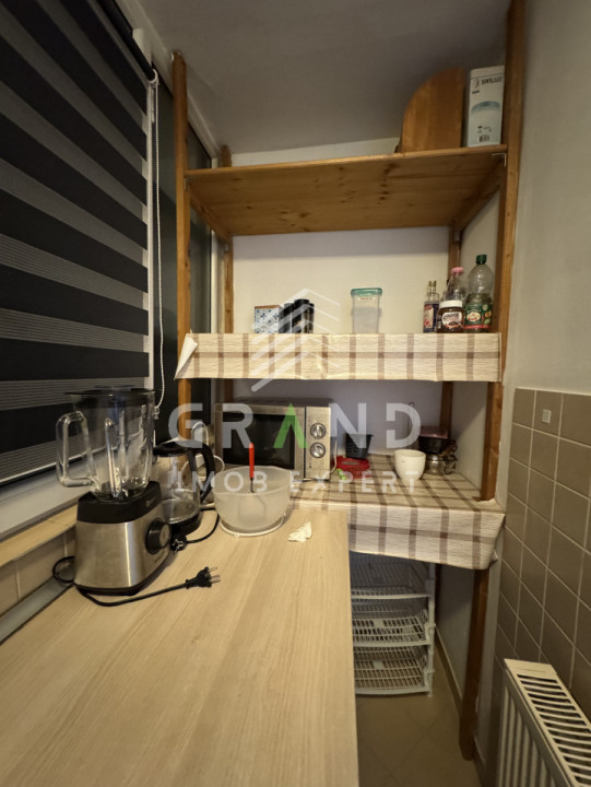 Cameră de închiriat | UMF | Str. Louis Pasteur / intersecție cu str. Viilor