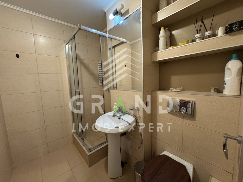 Cameră de închiriat | UMF | Str. Louis Pasteur / intersecție cu str. Viilor