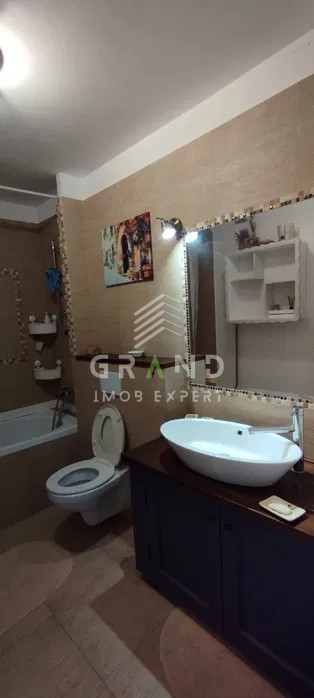 Chirie: Apartament 3 camere (68 mp) – Florești, parcare inclusă, complet mobilat