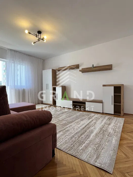 Ap 2 camere DECOMANDAT, BALCON, zona Manastur