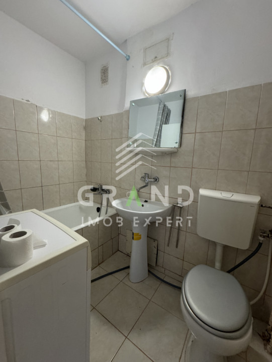 Garsoniera | BALCON | CENTRALA PROPRIE | PARCARE | Manastur/Mehedinti