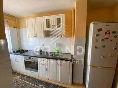 Ap 3 camere DECOMANDAT, BALCON, zona Manastur