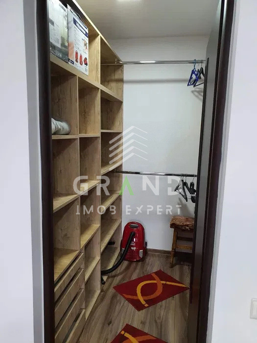 Ap 2 camere, BALCON, PARCARE SUBTERANA, zona Vivo