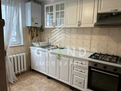 Ap 4 camere, BALCON, PARCARE, zona Manastur