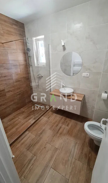 Ap 3 camere, BALCON, zona Baciu