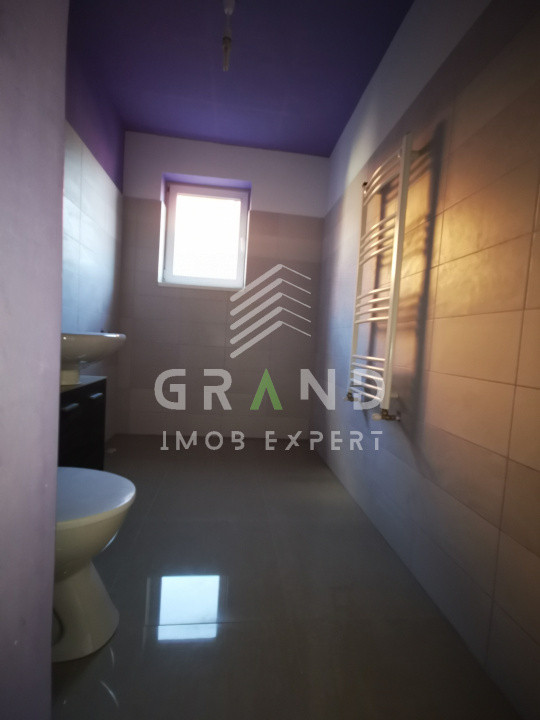 Apartament modern de vanzare, finisat, nemobilat, fara parcare,Etaj 1, Floresti