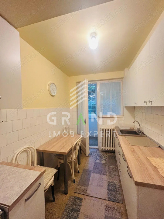 Ap 2 camere RENOVAT, BALCON, zona Semicentral/Polivalenta