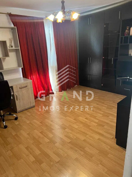 Ap 3 camere DECOMANDAT, BALCON, PARCARE, zona Marasti