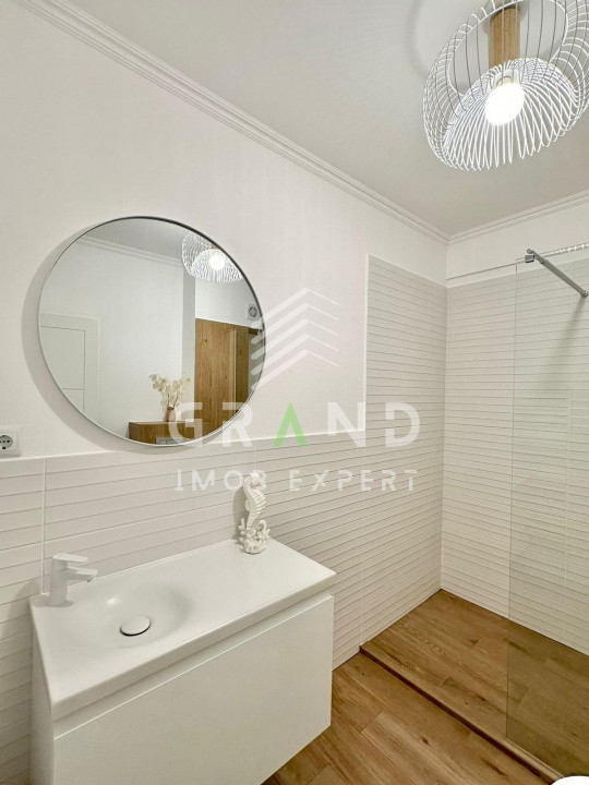 Apartament NOU,modern,cu 2 camere,55 mp,zona Terra!