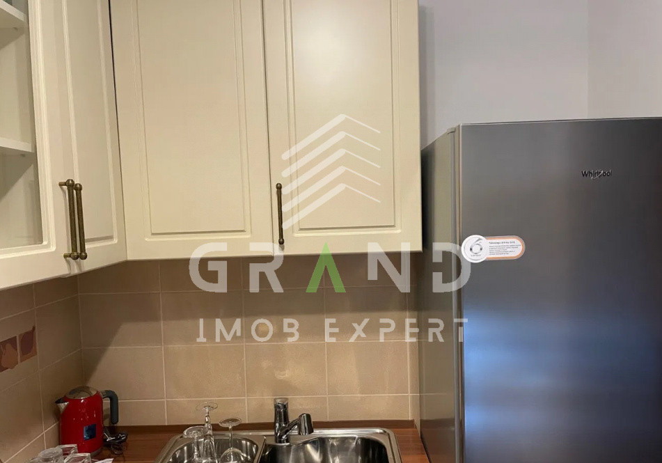 Apartament de inchiriat, confortabil, cu 2 camere–Zorilor, et.1,finisaje premium