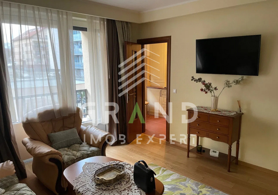 Apartament de inchiriat, confortabil, cu 2 camere–Zorilor, et.1,finisaje premium