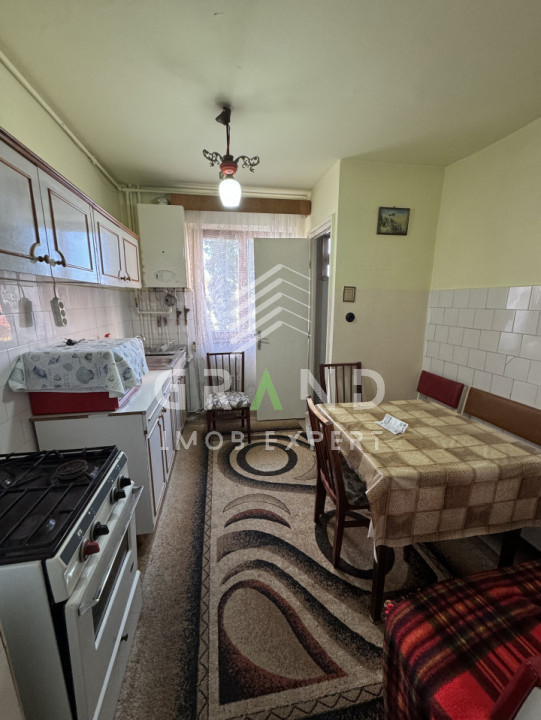 Ap. 3 camere | Decomandat | BALCON | Mănăștur – str. Parâng