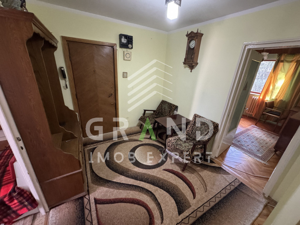 Ap. 3 camere | Decomandat | BALCON | Mănăștur – str. Parâng