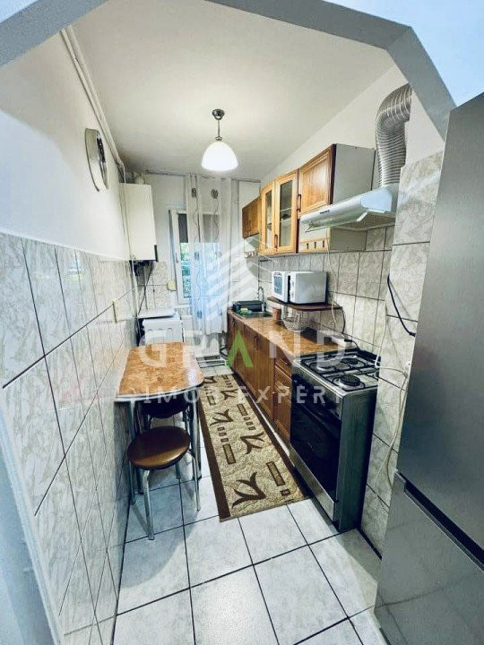 Ap 2 camere,RENOVAT si ECONOM,PARCARE in PARKING,Zona Manastur/MINERVA