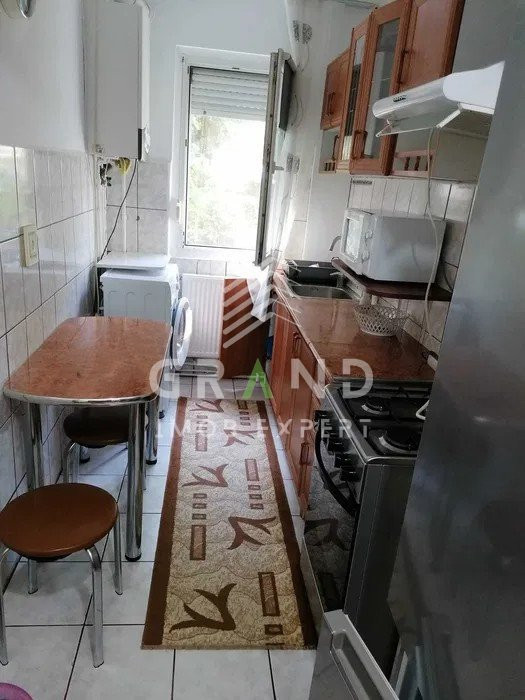 Ap 2 camere,RENOVAT si ECONOM,PARCARE in PARKING,Zona Manastur/MINERVA