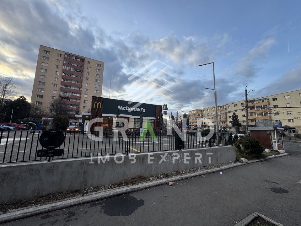 Ap 2 camere,RENOVAT si ECONOM,PARCARE in PARKING,Zona Manastur/MINERVA