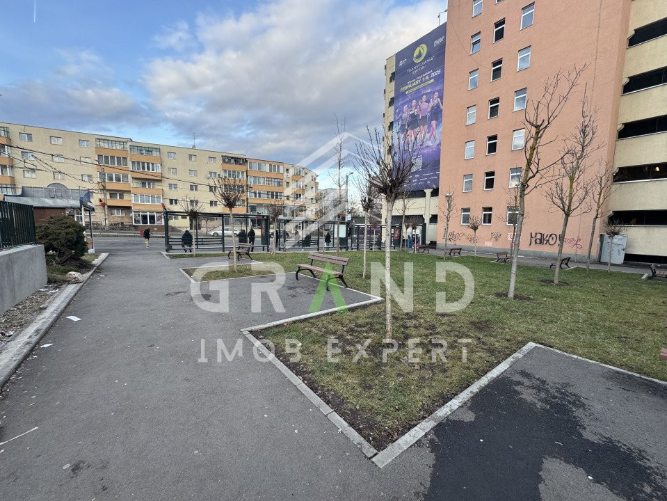 Ap 2 camere,RENOVAT si ECONOM,PARCARE in PARKING,Zona Manastur/MINERVA