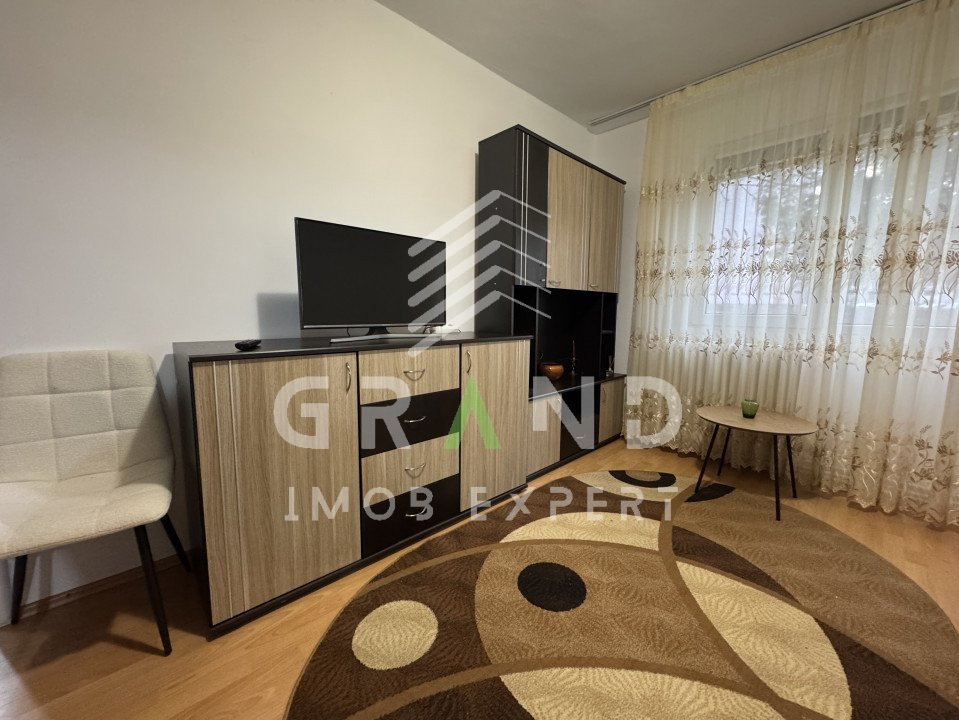 Ap 2 camere,RENOVAT si ECONOM,PARCARE in PARKING,Zona Manastur/MINERVA