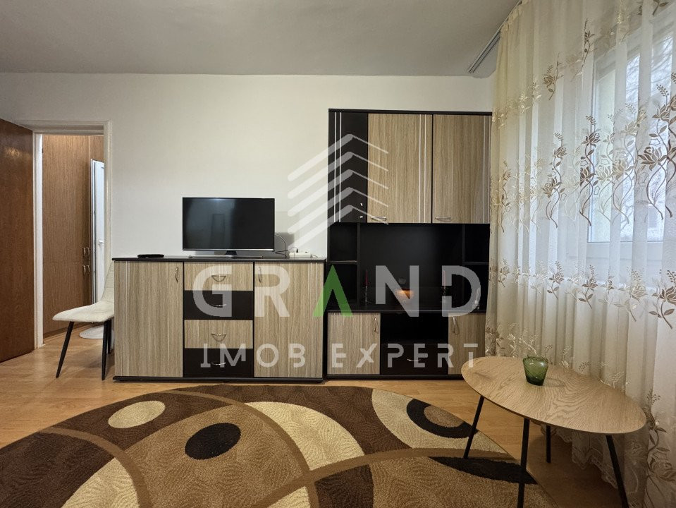 Ap 2 camere,RENOVAT si ECONOM,PARCARE in PARKING,Zona Manastur/MINERVA