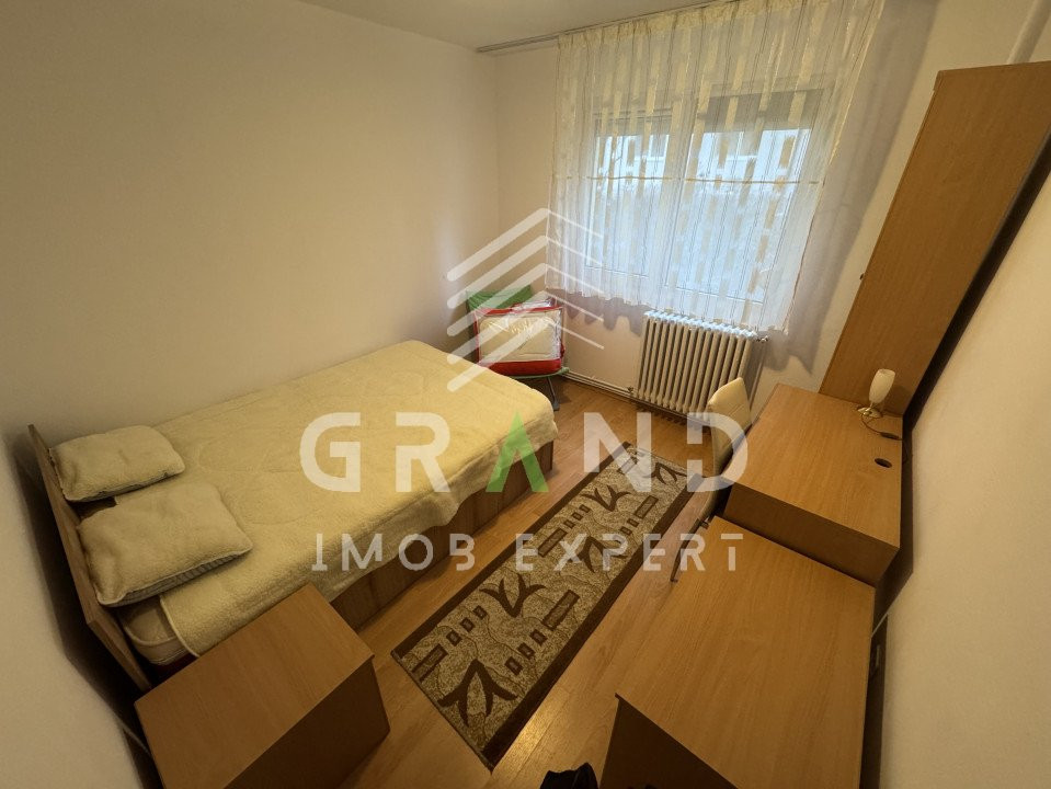 Ap 2 camere,RENOVAT si ECONOM,PARCARE in PARKING,Zona Manastur/MINERVA